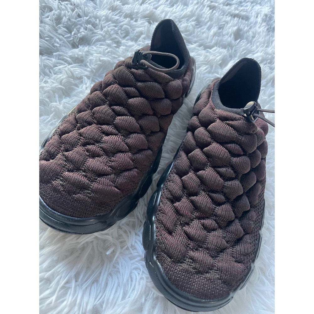 Nike FlyKnit Haven Slip On Sneakers - Picture 7 of 12